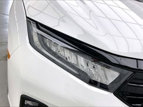 New 2026 Honda Odyssey Touring image 16