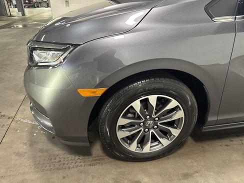 Used 2024 Honda Odyssey EX-L image 9