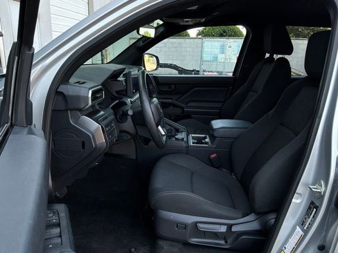 Used 2025 Toyota 4Runner SR5 RWD image 10