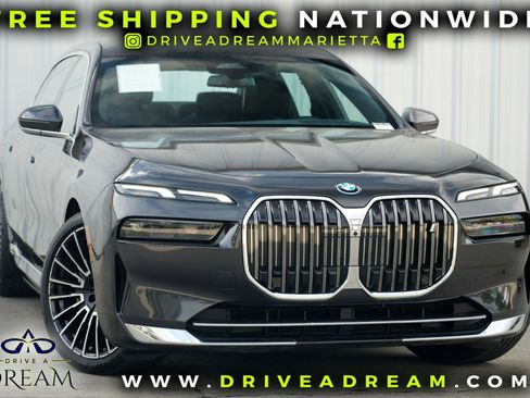 Used 2024 BMW i7 eDrive50 w/ M Sport Package image 2