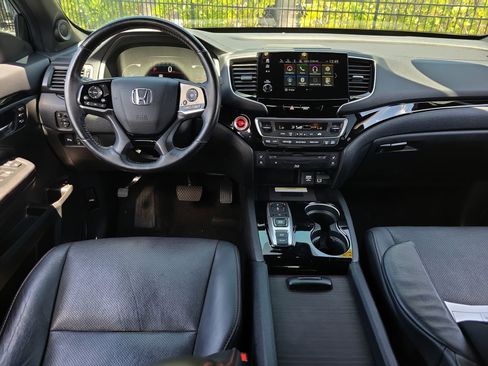 Used 2022 Honda Pilot Black Edition image 15