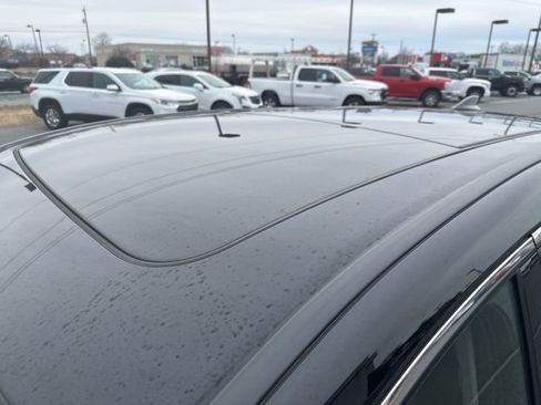 Used 2021 Acura RDX AWD w/ Advance Package image 11