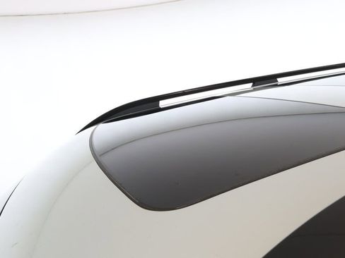 Used 2024 Kia EV9 GT-Line image 10