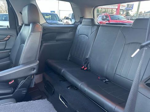 Used 2016 GMC Acadia Denali image 12