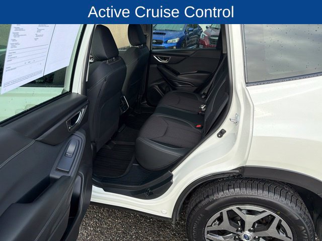 Used 2023 Subaru Forester Premium AWD/4WD image 9