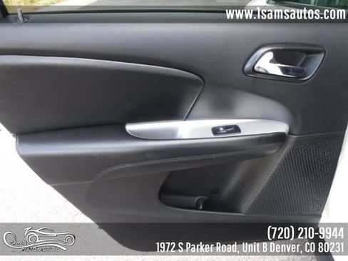 Used 2017 Dodge Journey SE image 36