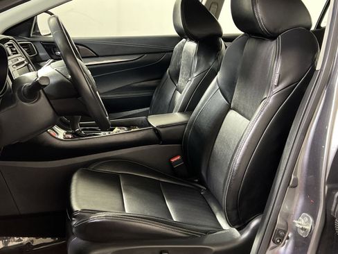 Used 2023 Nissan Maxima SV w/ Floor Mat Group image 11