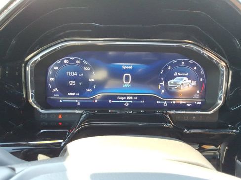 Certified 2023 Chevrolet Silverado 1500 High Country w/ High Country Premium Package AWD/4WD image 30