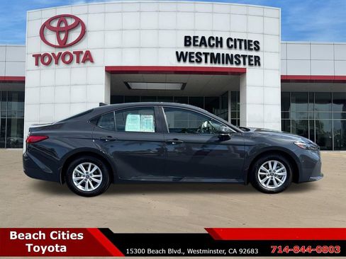Used 2026 Toyota Camry LE w/ Convenience Package image 13
