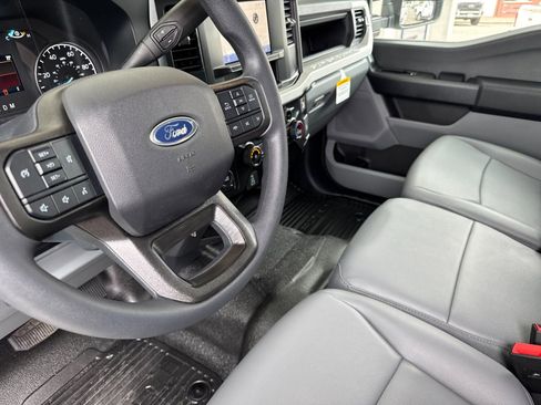New 2026 Ford F250 XL w/ XL Off-Road Package image 9