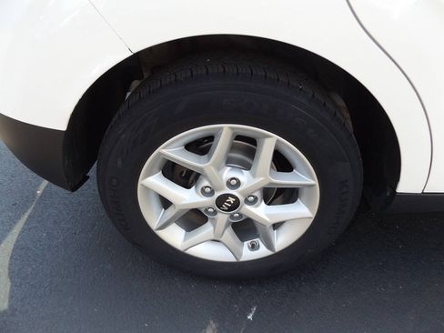 Used 2020 Kia Soul S FWD image 31