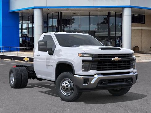 New 2026 Chevrolet Silverado 3500 W/T w/ WT Convenience Package RWD image 7