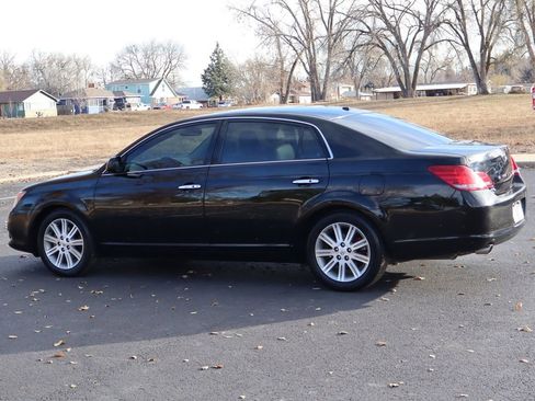 Used 2009 Toyota Avalon Limited image 8