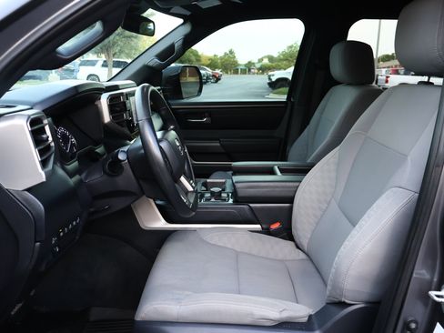 Used 2025 Toyota Tundra SR5 w/ SR5 Convenience Package AWD/4WD image 10