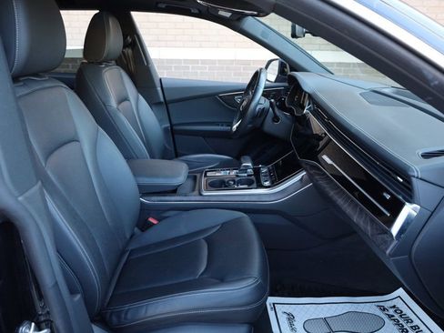 Used 2019 Audi Q8 Prestige image 28