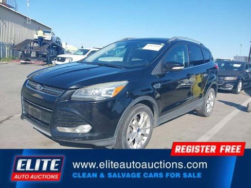 Used 2016 Ford Escape Titanium w/ Equipment Group 301A FWD image 3