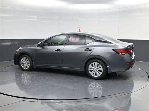Used 2025 Nissan Sentra S image 5