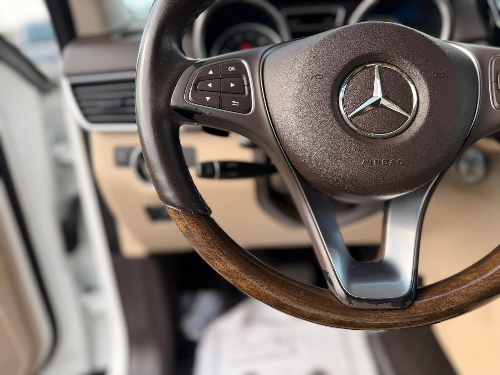 Used 2018 Mercedes-Benz GLE 350 image 17