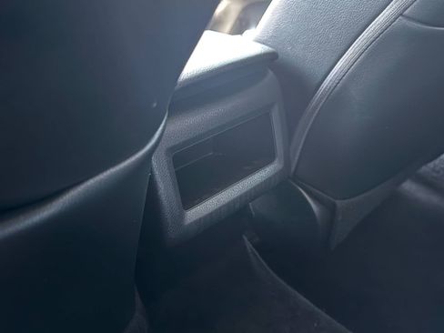 Used 2021 Toyota Camry SE FWD image 34