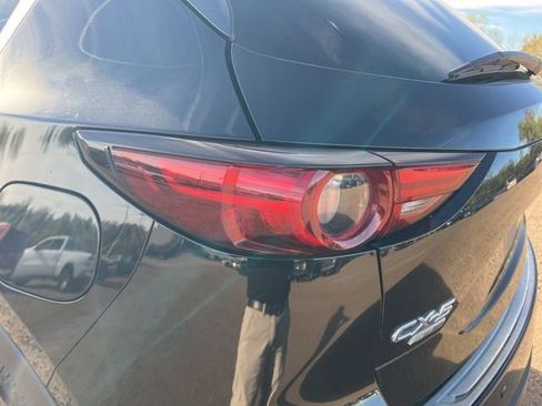 Used 2019 MAZDA CX-5 Signature image 10
