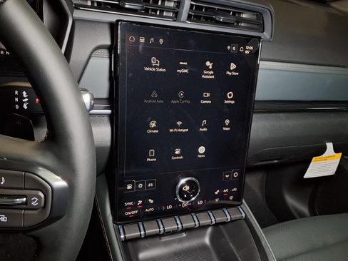 New 2026 GMC Terrain AT4 w/ Technology Package II AWD/4WD image 17