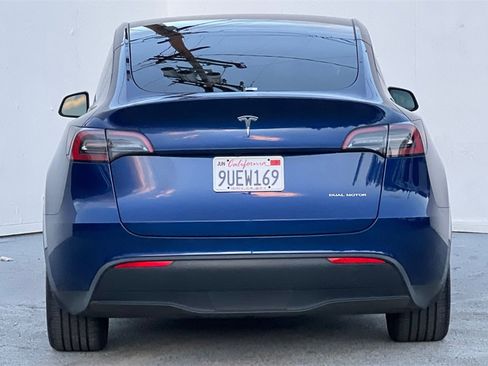 Used 2023 Tesla Model Y Long Range image 5
