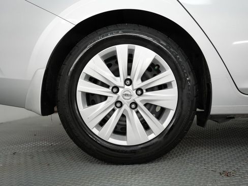 Used 2020 Nissan Sentra S image 52