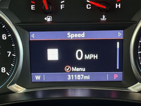 Used 2022 Chevrolet Equinox Premier image 11