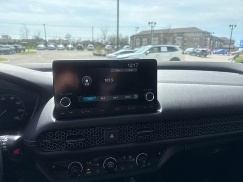 Used 2024 Honda HR-V Sport image 12