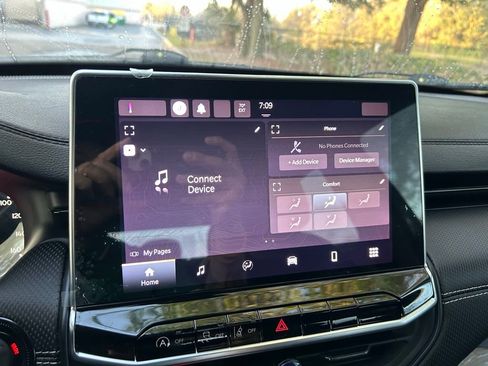 Used 2023 Jeep Compass Altitude image 23