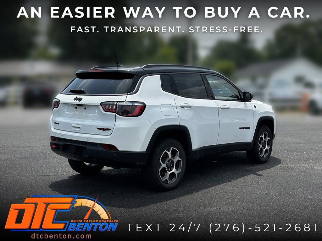 Used 2022 Jeep Compass Trailhawk w/ Trailer Tow Group AWD/4WD image 3