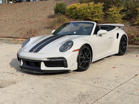 Used 2022 Porsche 911 Turbo S image 8