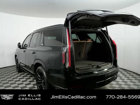 Used 2023 Cadillac Escalade Sport w/ LPO, ONYX Package image 36