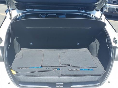 Used 2019 Toyota Prius Prime Premium image 16