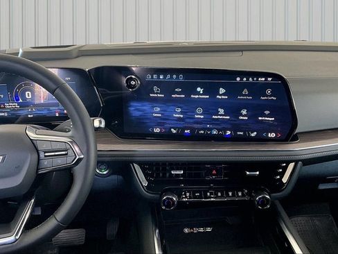 New 2026 Chevrolet Suburban LT w/ Comfort Package AWD/4WD image 4