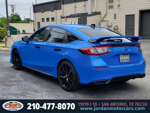 Used 2023 Honda Civic Sport image 3