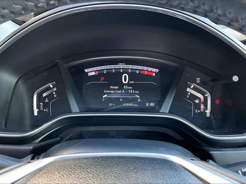 Used 2017 Honda CR-V Touring image 2