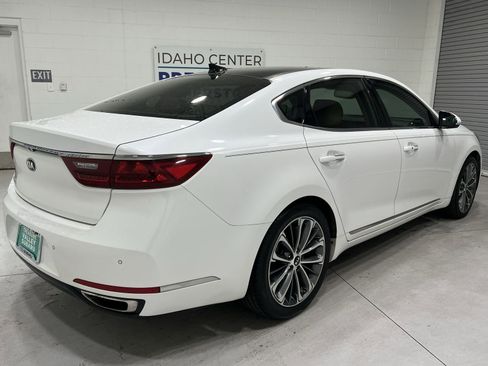 Used 2019 Kia Cadenza Technology image 8