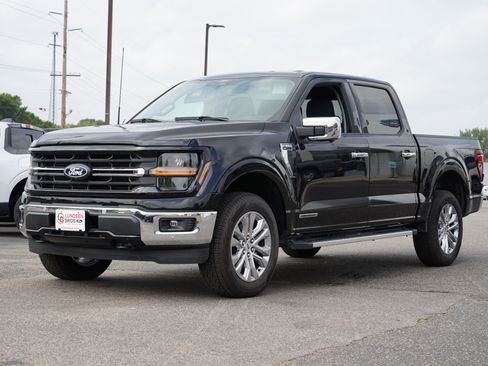 New 2025 Ford F150 XLT w/ Equipment Group 302A MID image 8