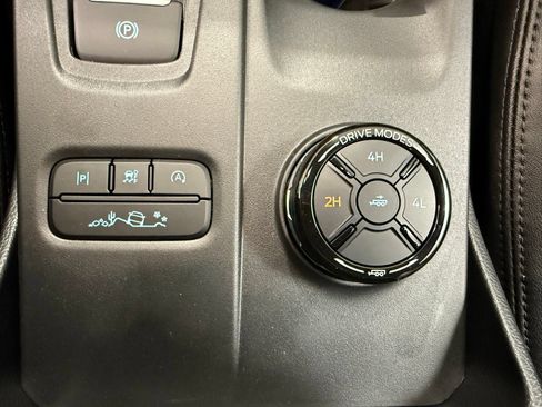 New 2025 Ford Ranger Lariat w/ FX4 Off-Road Package AWD/4WD image 22