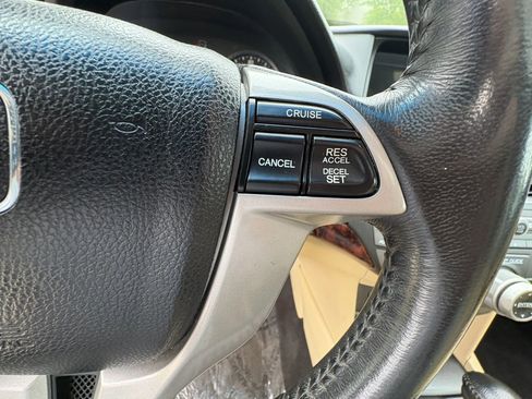 Used 2010 Honda Crosstour EX-L image 12