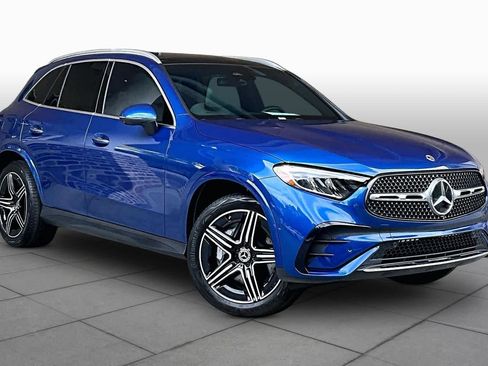 Used 2023 Mercedes-Benz GLC 300 image 3