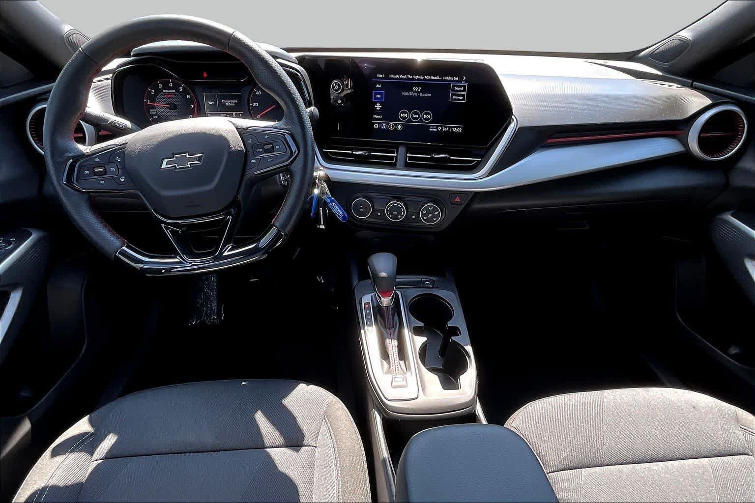 Used 2025 Chevrolet Trax RS w/ Driver Confidence Package FWD image 15