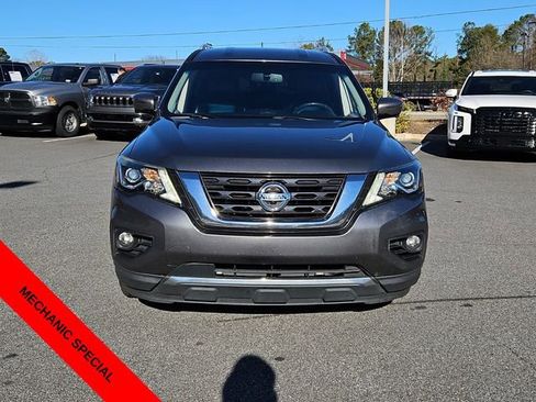 Used 2017 Nissan Pathfinder SL w/ SL Tech Package image 2