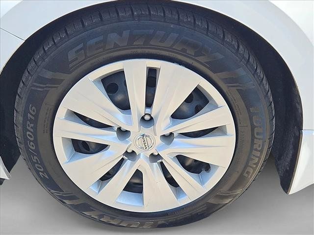 Certified 2022 Nissan Sentra S w/ Lighting Package FWD image 27