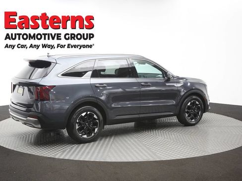 Used 2024 Kia Sorento S FWD image 44