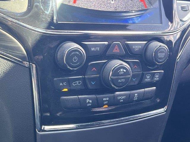 Used 2021 Jeep Grand Cherokee Limited w/ Sun & Sound Group AWD/4WD image 24