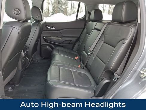 Used 2020 GMC Acadia SLT w/ LPO, Floor Liner Package image 12