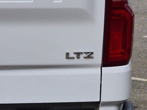 Used 2023 Chevrolet Silverado 1500 LTZ w/ Technology Package image 7
