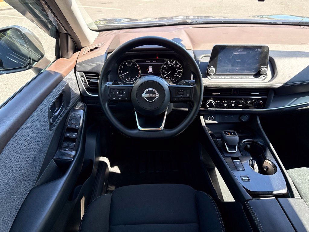 Used 2023 Nissan Rogue S FWD image 27